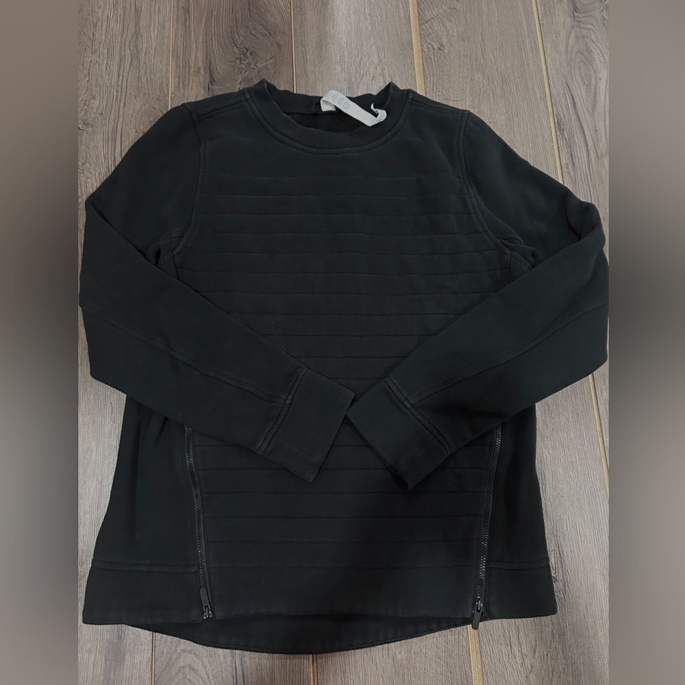 Lululemon SweatShirt
